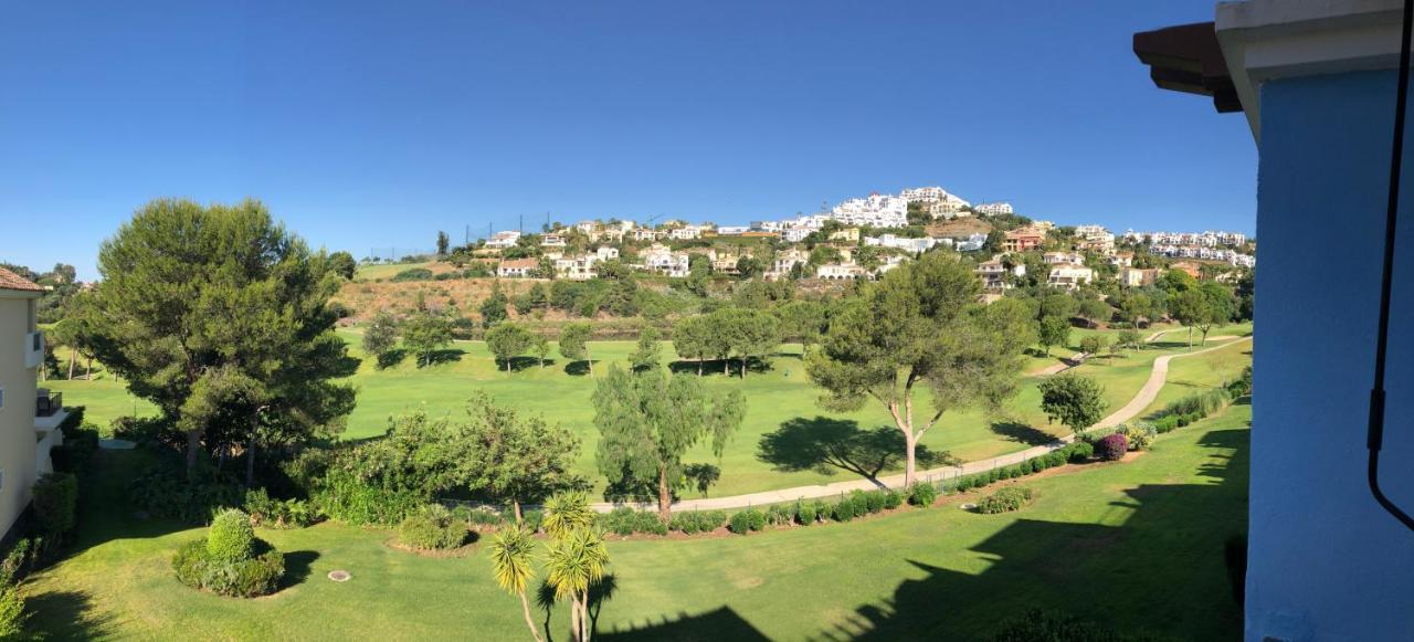 Penthouse Los Arqueros Golf Benahavis Exterior photo